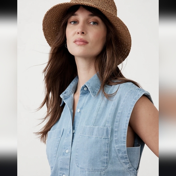 Banana Republic Sleeveless Denim Shirt - Size M, Oversized Fit NWT - Picture 8 of 11